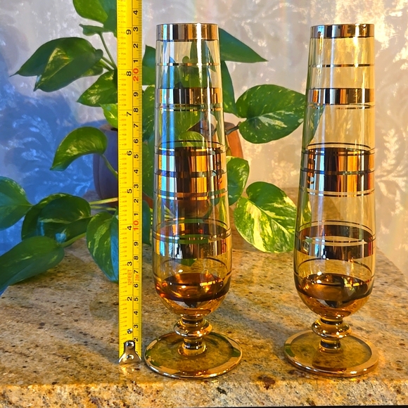 Vintage MCM tapered bud vase with gold strips - Picture 7 of 11